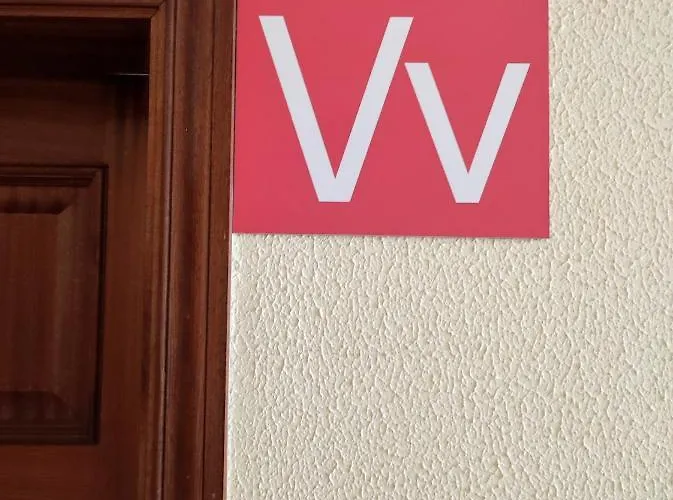 Apartment Sweet Lola *